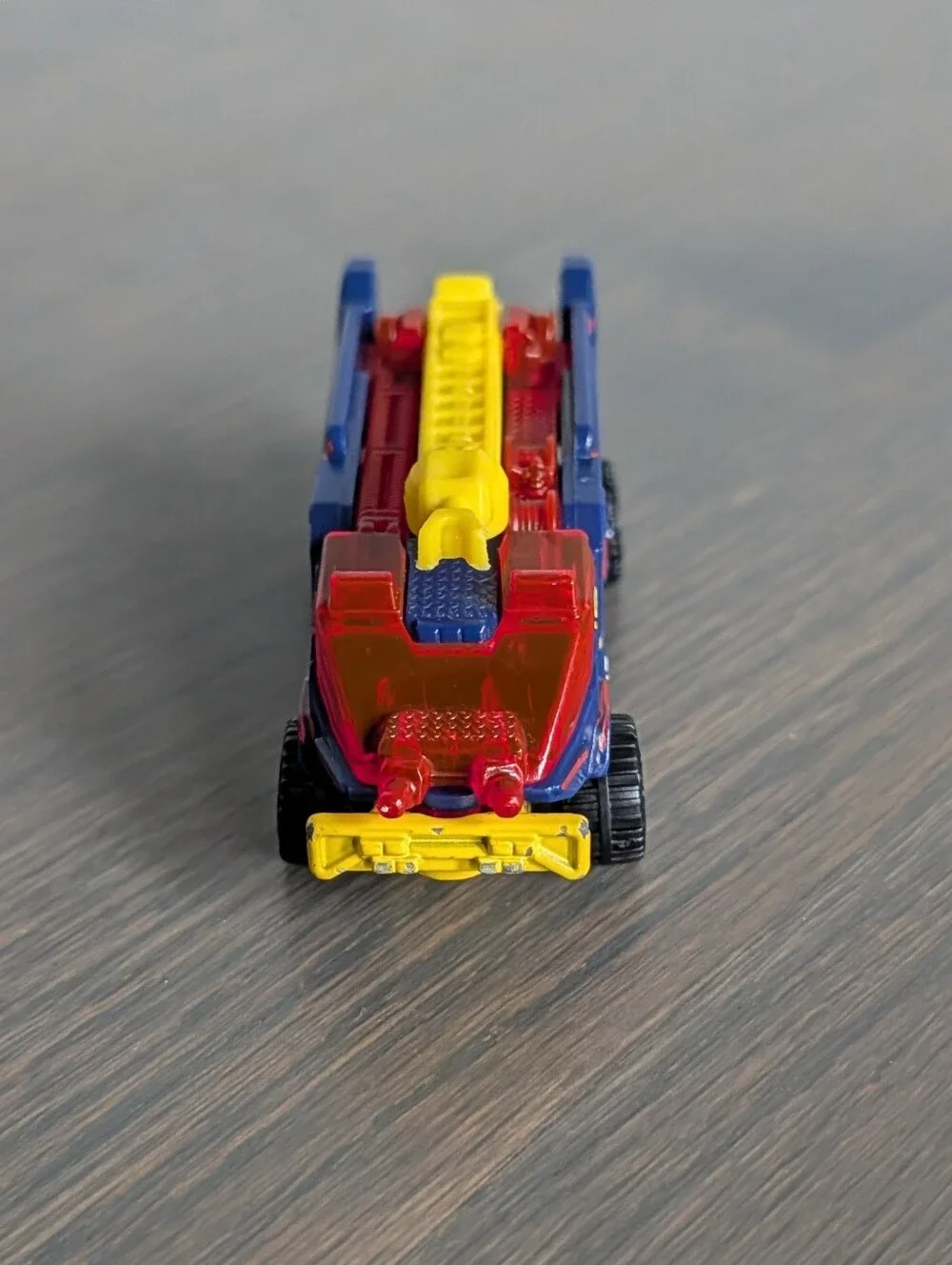 Hot Wheels Runway Res-Q First Response Truck Blue Yellow 2018